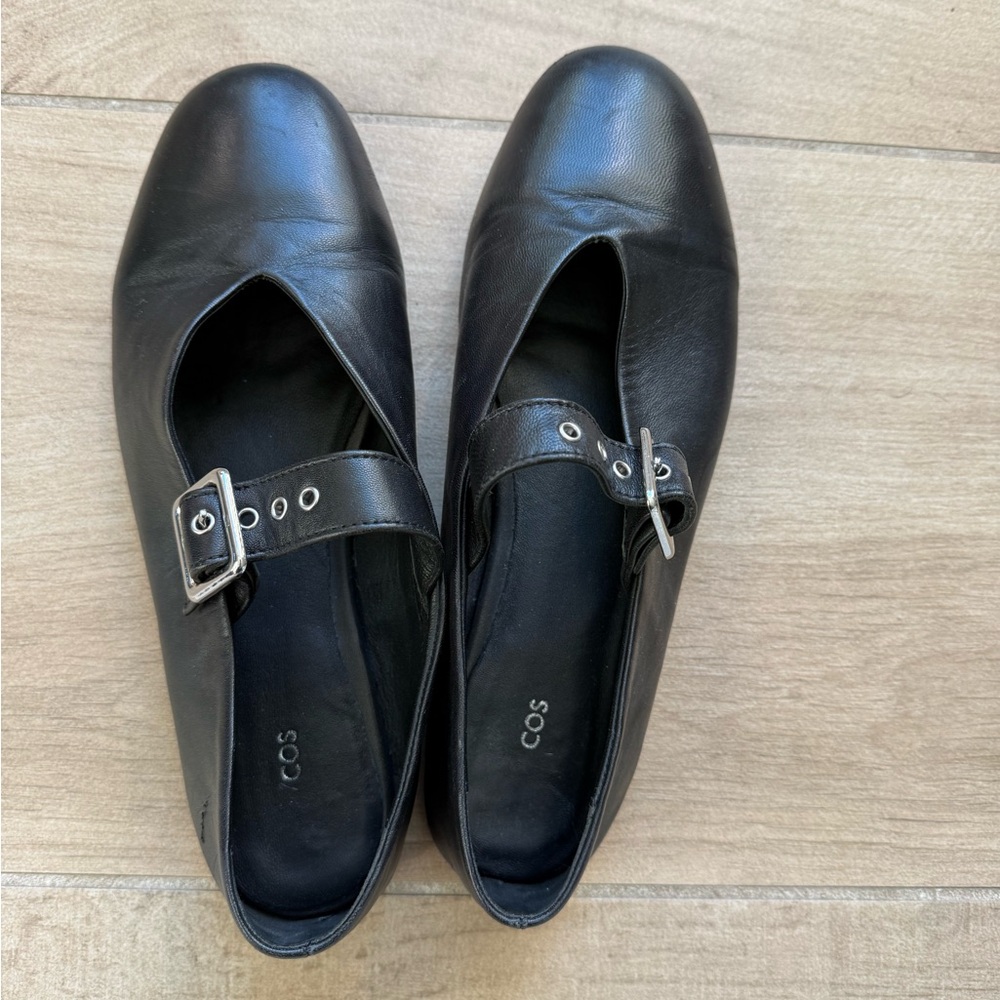 COS Black Leather Buckle Flats